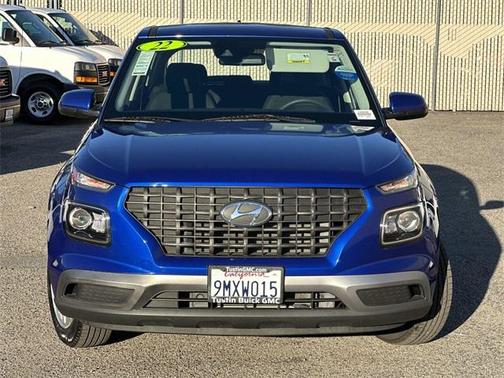 2022 Hyundai VENUE SE