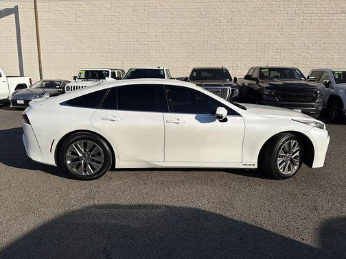 Oxygen White 2023 Toyota Mirai Base