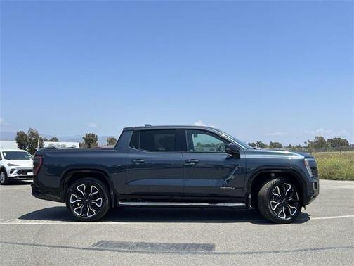 2025 GMC Sierra EV Extended Range Denali