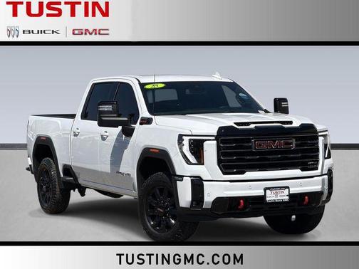 Summit White 2025 GMC Sierra 2500 AT4