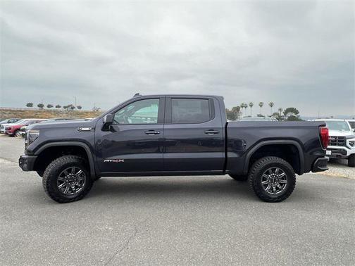 2025 GMC Sierra 1500 AT4X