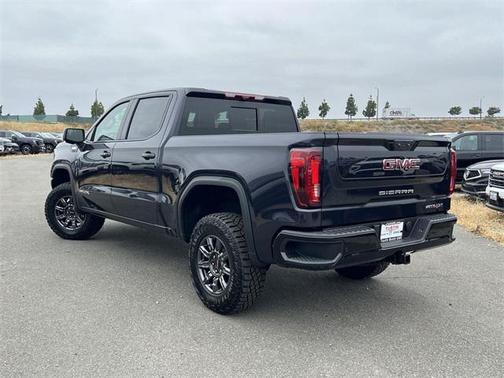 2025 GMC Sierra 1500 AT4X