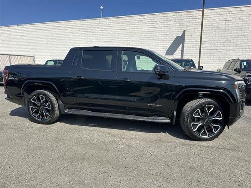 2025 GMC Sierra EV Extended Range Denali