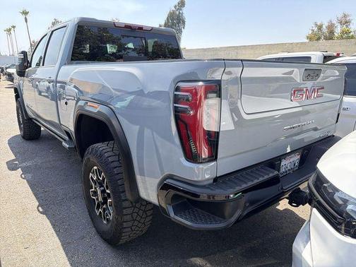 Thunderstorm Gray 2024 GMC Sierra 2500 AT4X