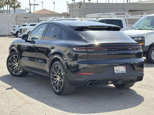 Chromite Black Metallic 2025 Porsche Cayenne Cayenne