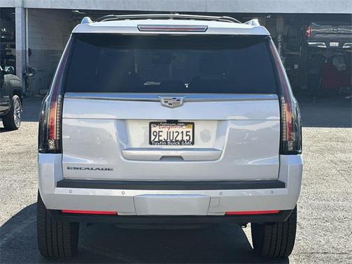 2020 Cadillac Escalade Premium Luxury