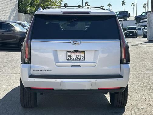 2020 Cadillac Escalade Premium Luxury