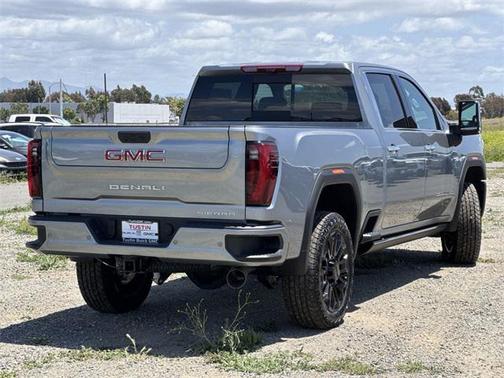 2025 GMC Sierra 2500 Denali