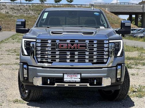 2025 GMC Sierra 2500 Denali