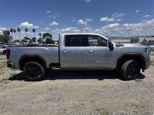 2025 GMC Sierra 2500 Denali