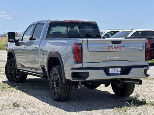 2025 GMC Sierra 2500 Denali