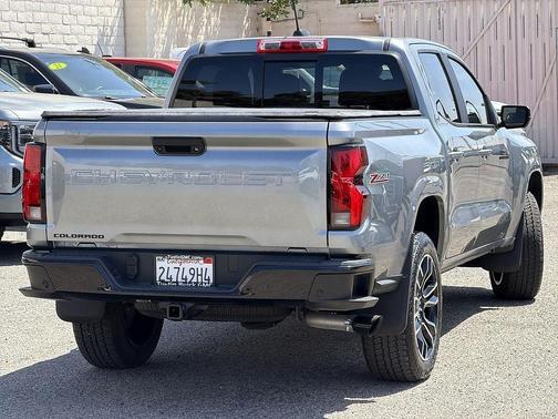 Sterling Gray Metallic 2024 Chevrolet Colorado Z71