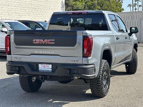 2025 GMC Sierra 1500 AT4X