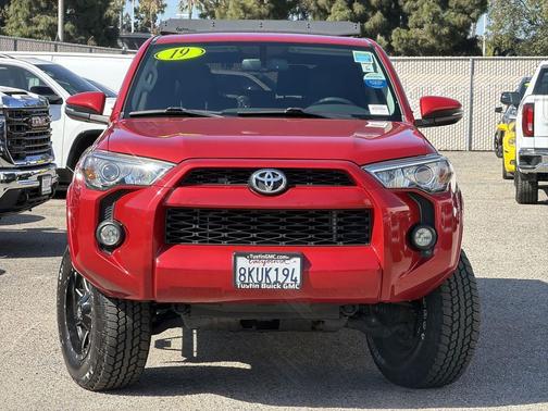 Barcelona Red Metallic 2019 Toyota 4Runner SR5 Premium