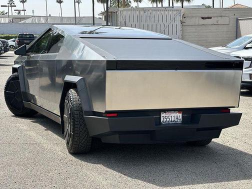 2025 Tesla Cybertruck All-Wheel Drive