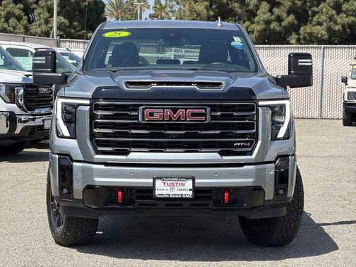 Sterling Metallic 2025 GMC Sierra 2500 AT4