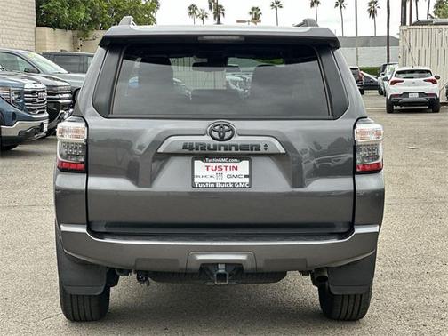 2023 Toyota 4Runner SR5