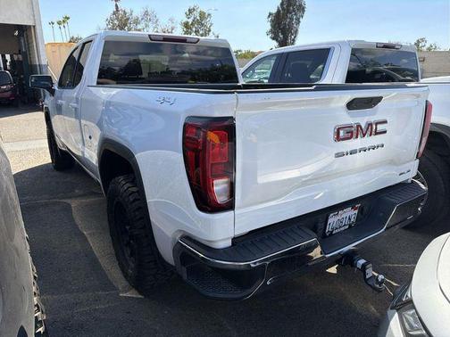Summit White 2020 GMC Sierra 1500 SLE