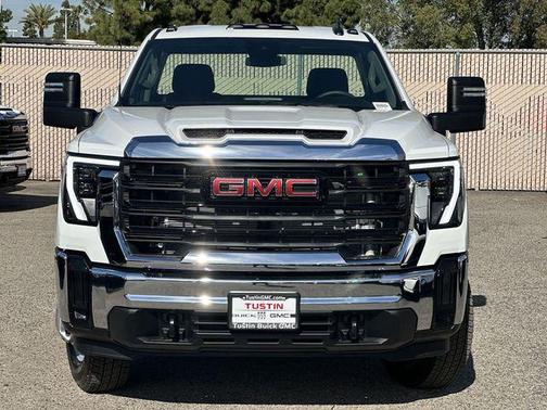2026 GMC Sierra 3500 Base