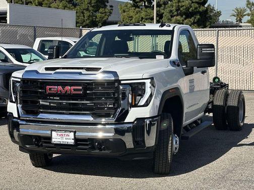 2026 GMC Sierra 3500 Base