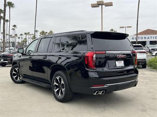 2025 GMC Yukon XL 4WD AT4