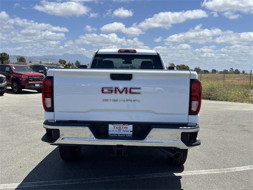 2025 GMC Sierra 2500 Base