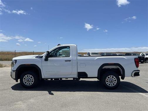 2025 GMC Sierra 2500 Base