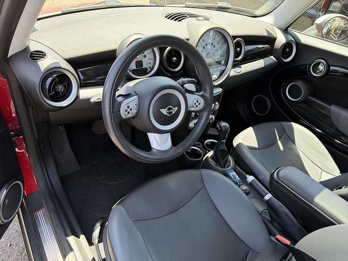 (Unknown) 2007 MINI Cooper S Base