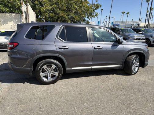 Modern Steel Metallic 2023 Honda Pilot 2WD EX-L 7 Passenger