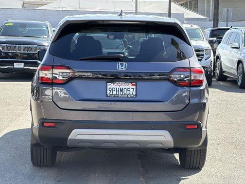 Modern Steel Metallic 2023 Honda Pilot 2WD EX-L 7 Passenger