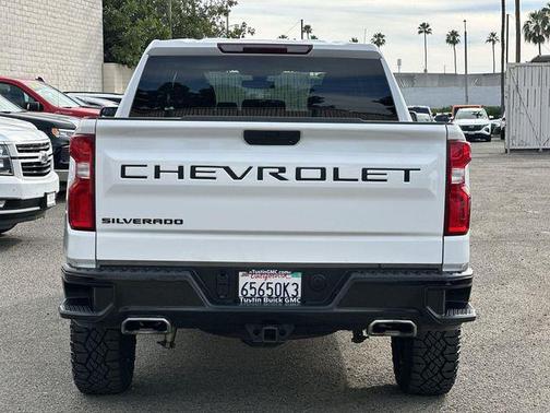 2022 Chevrolet Silverado 1500 Custom Trail Boss