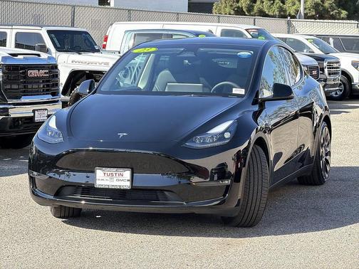 Solid Black 2023 Tesla Model Y Performance Dual Motor All-Wheel Drive