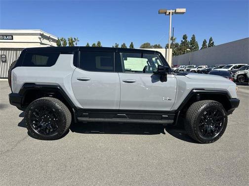 2026 GMC HUMMER EV SUV 2X
