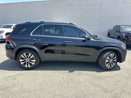 Black 2025 Mercedes-Benz GLE 450e 4MATIC