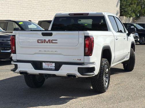 Summit White 2025 GMC Sierra 1500 AT4
