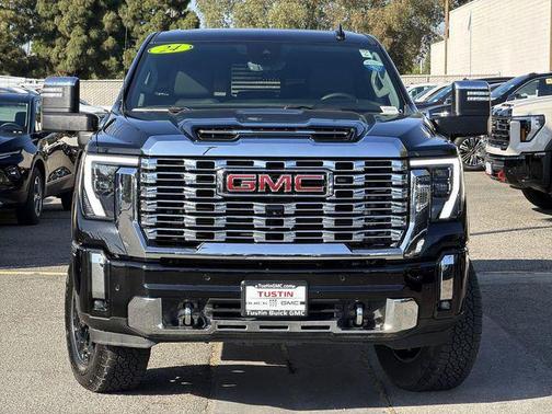 Onyx Black 2024 GMC Sierra 3500 Denali