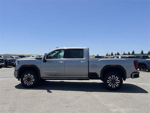 2025 GMC Sierra 2500 Denali Ultimate
