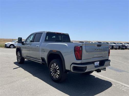2025 GMC Sierra 2500 Denali Ultimate