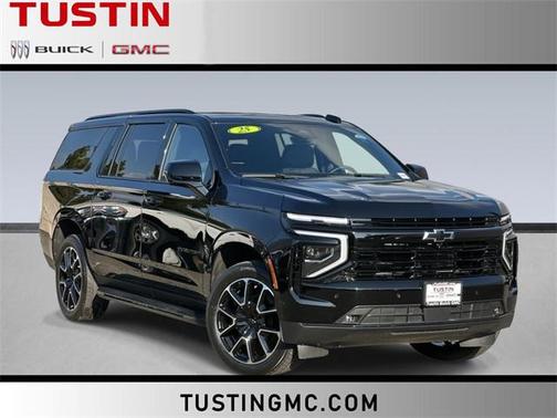 2025 Chevrolet Suburban RST