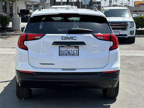 2021 GMC Terrain SLT