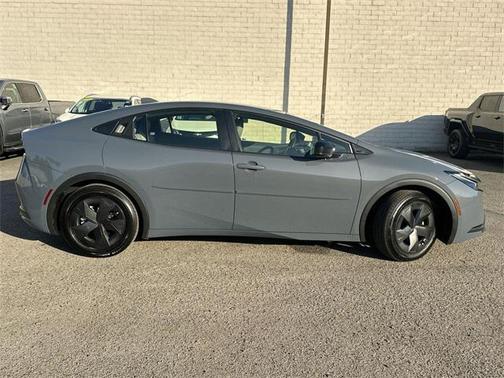2024 Toyota Prius LE
