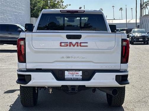 2025 GMC Sierra 2500 Denali