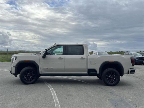 2026 GMC Sierra 2500 AT4