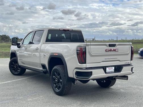 2026 GMC Sierra 2500 AT4