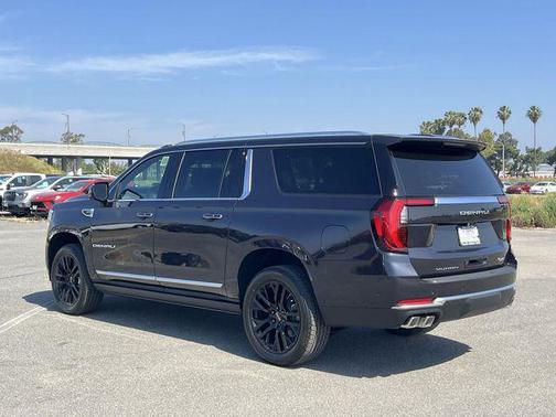 Titanium Rush Metallic 2026 GMC Yukon XL Denali