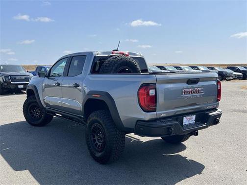 2025 GMC Canyon Base