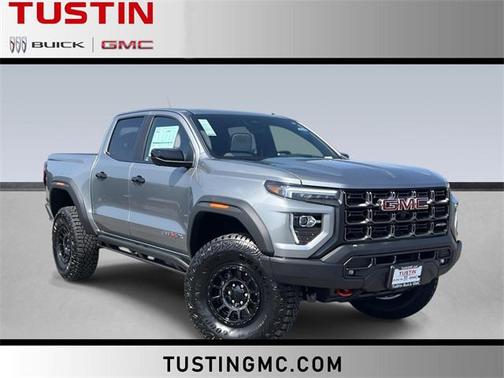 2025 GMC Canyon Base