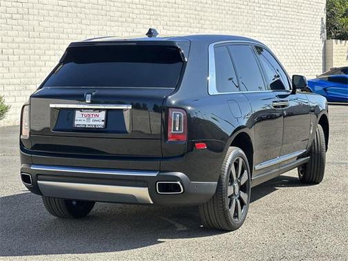 2022 Rolls-Royce Cullinan Base