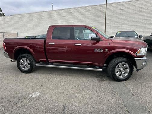 2018 RAM 2500 Laramie Crew Cab 4x4 6'4' Box