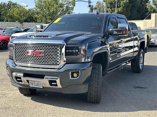 2017 GMC Sierra 2500 Denali